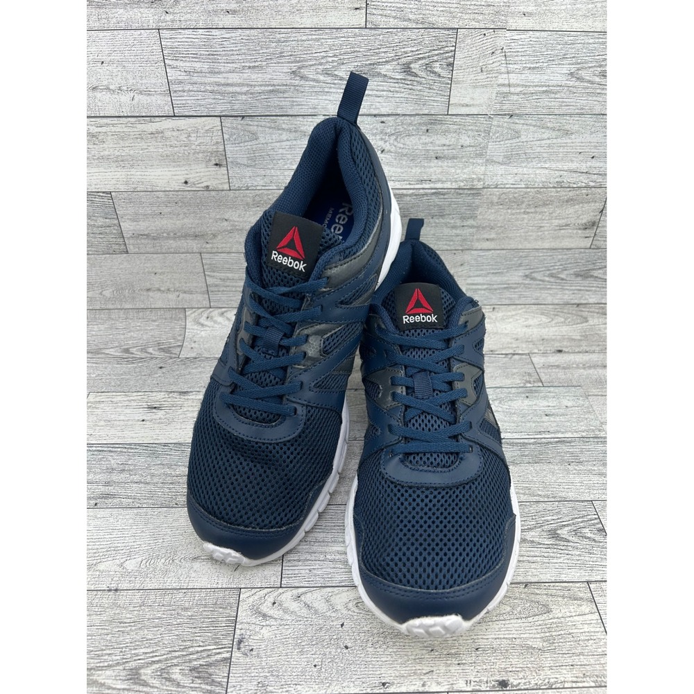 Reebok Quickchase Men Sz 9.5 Navy Blue White Running Shoes V72085 MemoryTech